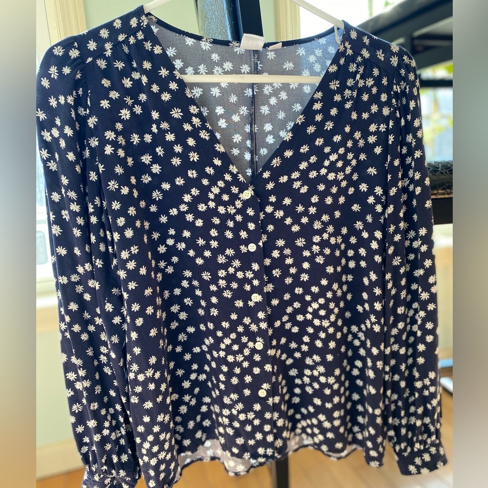 Gap Floral Navy button up long sleeve Blouse